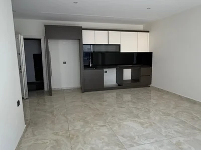 Zespół mieszkaniowy Apartment 1+1 in the center of Alanya in the complex Konak Twin Towers 3 Cleopatra.