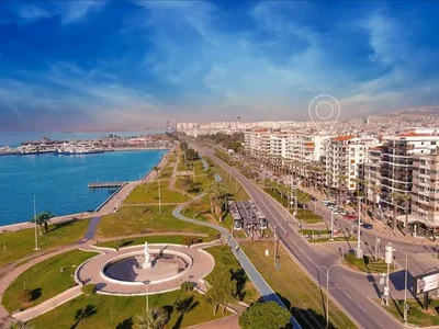 Complejo residencial New residence on the first sea line, Izmir, Turkey
