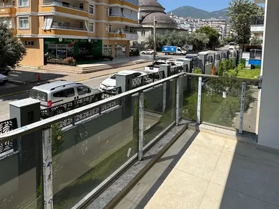 Zespół mieszkaniowy Apartment 1+1 in the center of Alanya in the complex Konak Twin Towers 3 Cleopatra.