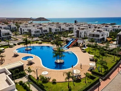 Residential complex Furnished studio in the Four Seasons Life complex on the seafront.