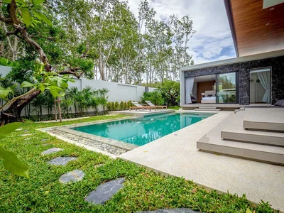 Complexe résidentiel New villas with swimming pools and gardens close to beaches, Phuket, Thailand