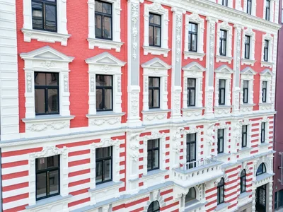 Commerce Lāčplēša 36