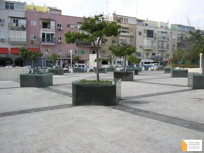 Residential quarter A renover proche de la mer a ne pas manquer clair spacieux