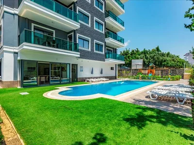 Жилой комплекс Резиденция с бассейнами в 550 метрах от пляжа, в центре Авсаллара, Алания, Турция