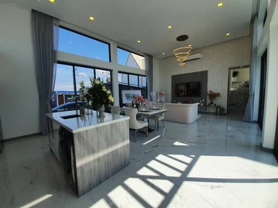Villa LAYAN BANGSARE BEACH