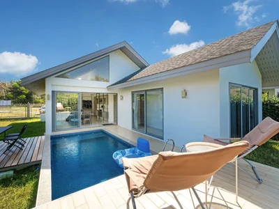Zespół mieszkaniowy New residential complex of villas with swimming pools and parkings in Thalang, Phuket, Thailand