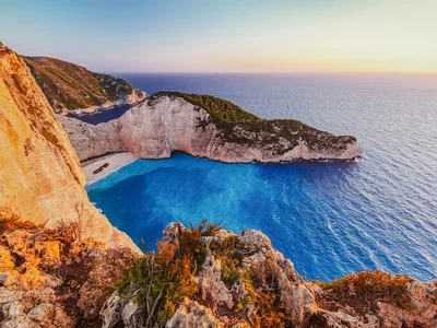 Греческая «золотая виза» подорожает вдвое. В каких регионах?