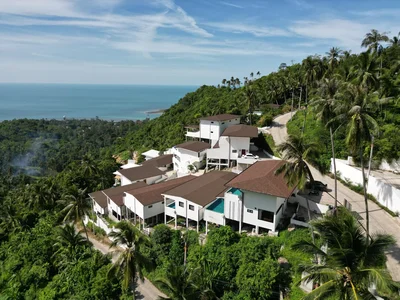 Complexe résidentiel Furnished apartments and villas with private swimming pools and sea view, in a quiet area near Lamai Beach, Samui, Thailand
