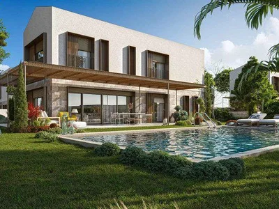 Complejo residencial New residential complex with a swimming pool, green areas and sports grounds, Izmir, Turkey