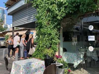 Quartier résidentiel Au centre, avec terrasse, bel appartement, bien agencé, bon emplacement, dans un bel immeuble, dans un immeuble neuf, proche de la mer, projet de qualité