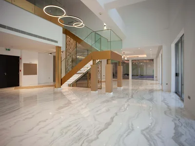Zespół mieszkaniowy Luxury penthouses in a prestigious beachfront complex, Palm Jumeirah, Dubai, UAE