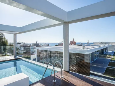Zespół mieszkaniowy Duplex penthouse with a private garden and a swimming pool, Glyfada, Greece