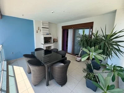 Zespół mieszkaniowy Furnished apartment 2+1 in the SPA complex Crystal Park under residence permit.