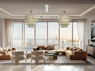 Complejo residencial Furnished penthouses at Bristol beachfront residence, Emaar Beachfront area, Dubai, UAE