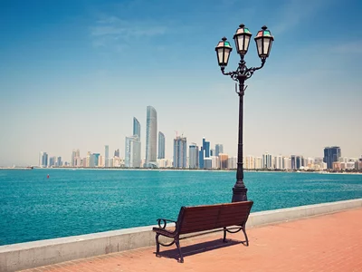How can I find a job in the UAE? In-demand jobs, requirements, and average salaries