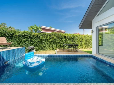 Zespół mieszkaniowy New residential complex of villas with swimming pools and parkings in Thalang, Phuket, Thailand
