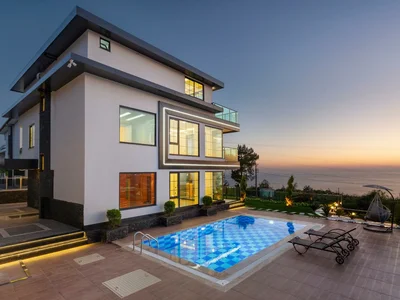 Willa Beautifully designed modern villa in Kargicak Alanya with stunning sea view