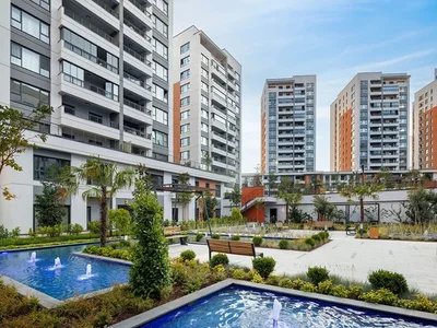 Zespół mieszkaniowy Luksusowe apartamenty z dwiema sypialniami w Avrupa Konutları Yenimahalle.