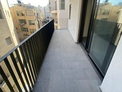 Barrio residencial A vendre au coeur de tel aviv un charmant appartement dans un immeuble de caractere