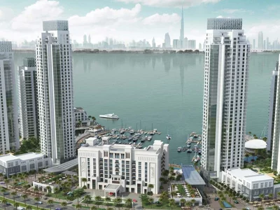 Complexe résidentiel High-rise premium residence Creek Residences near the yacht marina, Dubai Creek Harbour, Dubai, UAE
