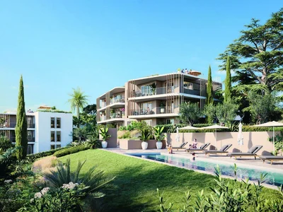 Wohnanlage First-class apartments with sea and city views in a new residential complex, Nice, Cote d'Azur, France