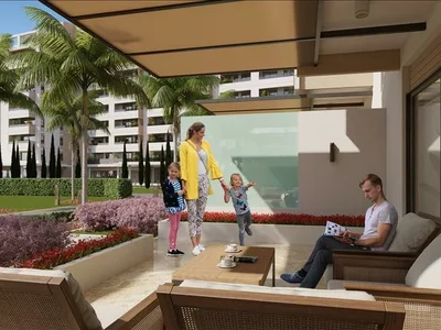 Zespół mieszkaniowy New residence with an aquapark, swimming pools and a tennis court at 150 meters from the beach, Mersin, Turkey