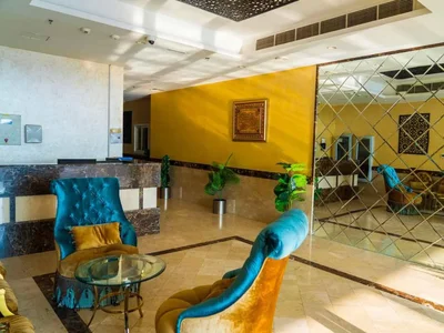 Zespół mieszkaniowy 7 Seasons Residence with a swimming pool and around-the-clock security, Dubai International City, Dubai, UAE