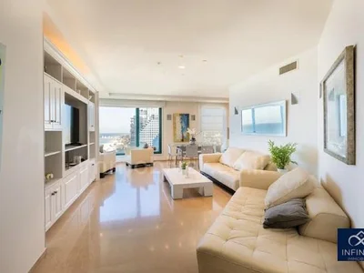 Жилой квартал Dans un bel immeuble bon emplacement etage haut avec vue haut standing luxueux proche de la mer vue sur la mer agreable magnifique