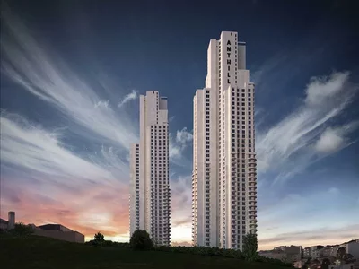 Complejo residencial High-rise residence with swimming pools, a green area and a restaurant close to the city center, Istanbul, Turkey