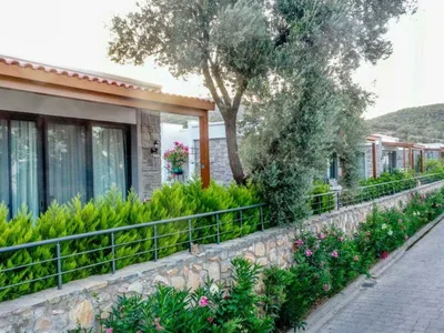 Zespół mieszkaniowy Complex of villas with a swimming pool and around-the-clock security, Bodrum, Turkey