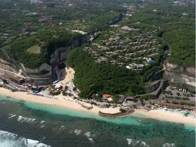 Zespół mieszkaniowy New premium apartments and villas with pools and panoramic ocean views in Melasti, Bali, Indonesia