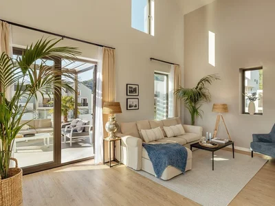 Apartamentowiec Duplex Penthouse with Panoramic Adriatic Views – Porto Montenegro