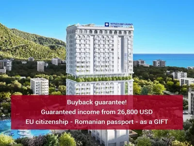 Complexe résidentiel Guaranteed income of 10% per annum. Wyndham Grand Residences hotel rooms.