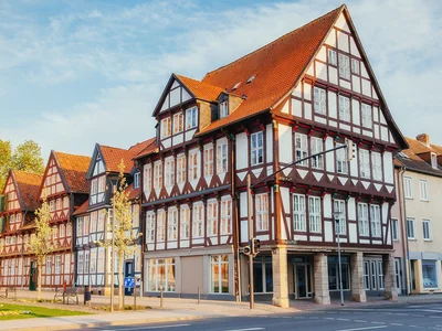 Купить жилье становится все сложнее. Сколько нужно зарабатывать, чтобы купить квартиру в Германии?