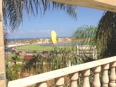 Barrio residencial Agreable avec terrasse bien agence bon emplacement clair dans un bel immeuble proche de la mer spacieux vue sur la mer