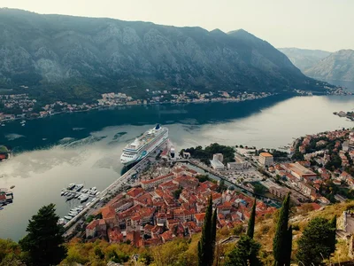 Montenegro has allowed the entry of tourists who have not been vaccinated against COVID again