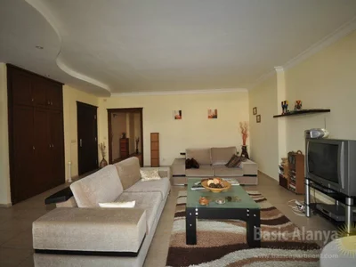 Quartier résidentiel Contemporary apartment in well managed complex
