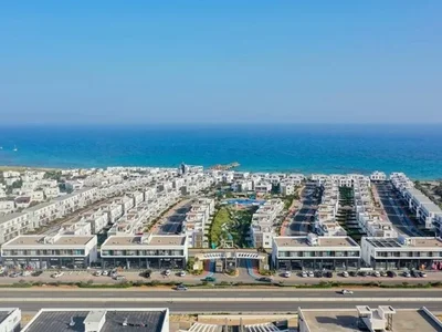Complejo residencial Finished apartments in the Four Seasons Life complex on the seashore.