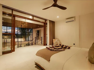 Zespół mieszkaniowy Complex of furnished villa with swimming pools near the beach, Bali, Indonesia