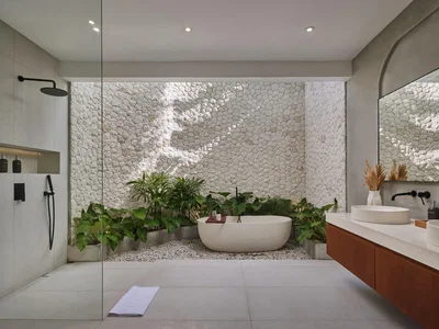Wohnanlage New complex of villas with swimming pools and gardens, 100 meters from the beach, Bali, Indonesia