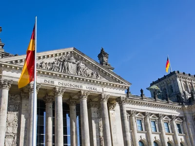 Все, что нужно знать о получении ВНЖ, ПМЖ и гражданства в Германии