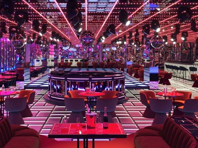 Complexe résidentiel Residential complex with its own beach, restaurants and party clubs, The World Islands, Dubai, UAE