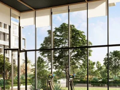 Complexe résidentiel Residential complex Terrazzo with swimming pools and sports grounds, surrounded by green areas, JVC, Dubai, UAE