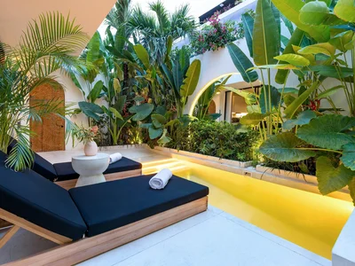 Zespół mieszkaniowy Prestigious fully equipped villas with swimming pools and recreation areas in Tibubeneng, Bali, Indonesia