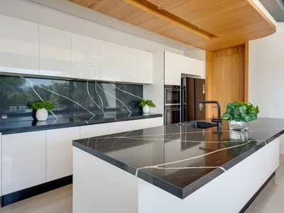 Complexe résidentiel New villas with a view of the sea, Phuket, Thailand