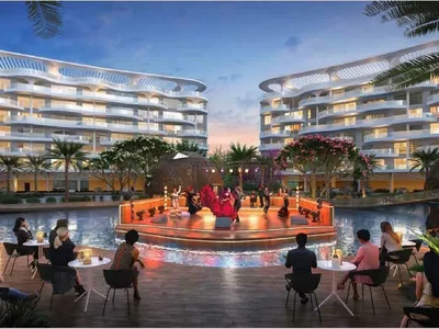 Wohnanlage Low-rise residential complex surrounded by lagoons and gardens, in the picturesque green neighbourhood of Damac Hills, Dubai, UAE