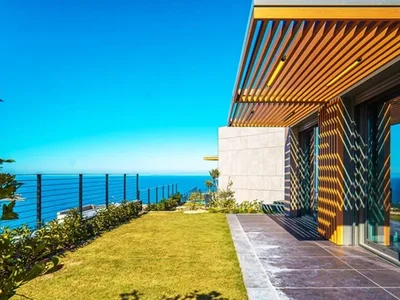 Villa Exclusive five-bedroom villas with direct sea views.