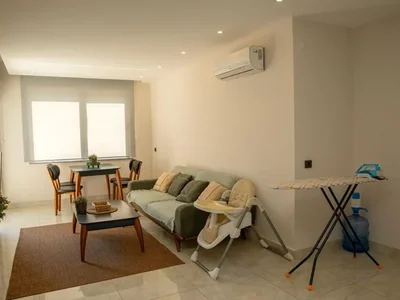 Zespół mieszkaniowy Furnished 2+1 apartment in Cleopatra Konak Twin Towers complex.