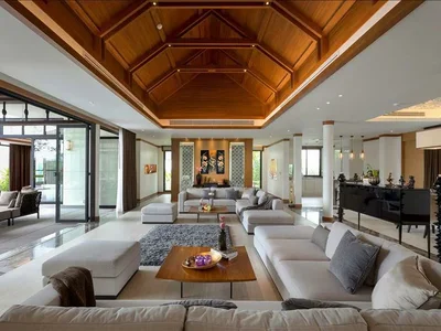 Wohnanlage Complex of villas with swimming pools and jacuzzis directly on Bang Tao Beach, Phuket, Thailand