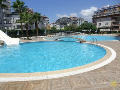 Complexe résidentiel Luxury penthouse with stunning sea view, Tosmur